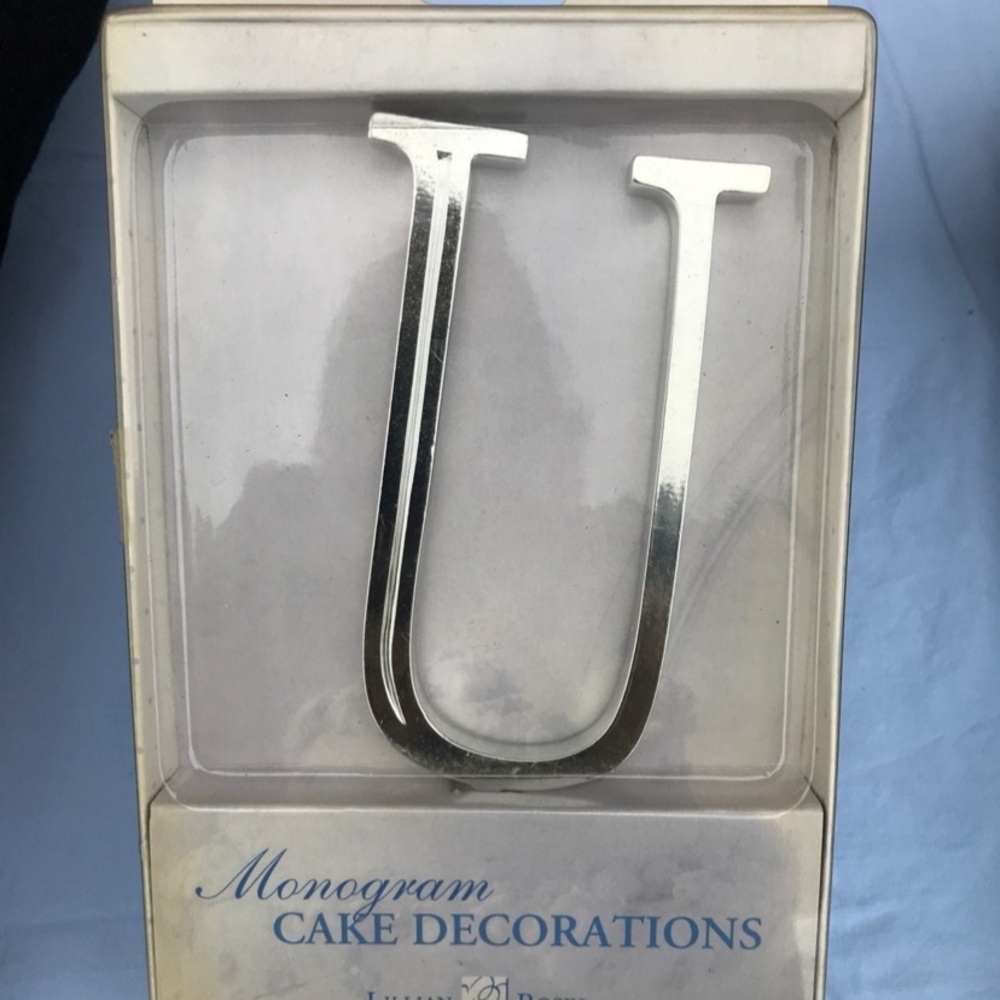 Lillian Rose "U" Cake Topper